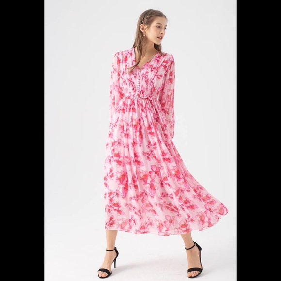 Chicwish floral pink smocked midi dress - Picture 1 of 6